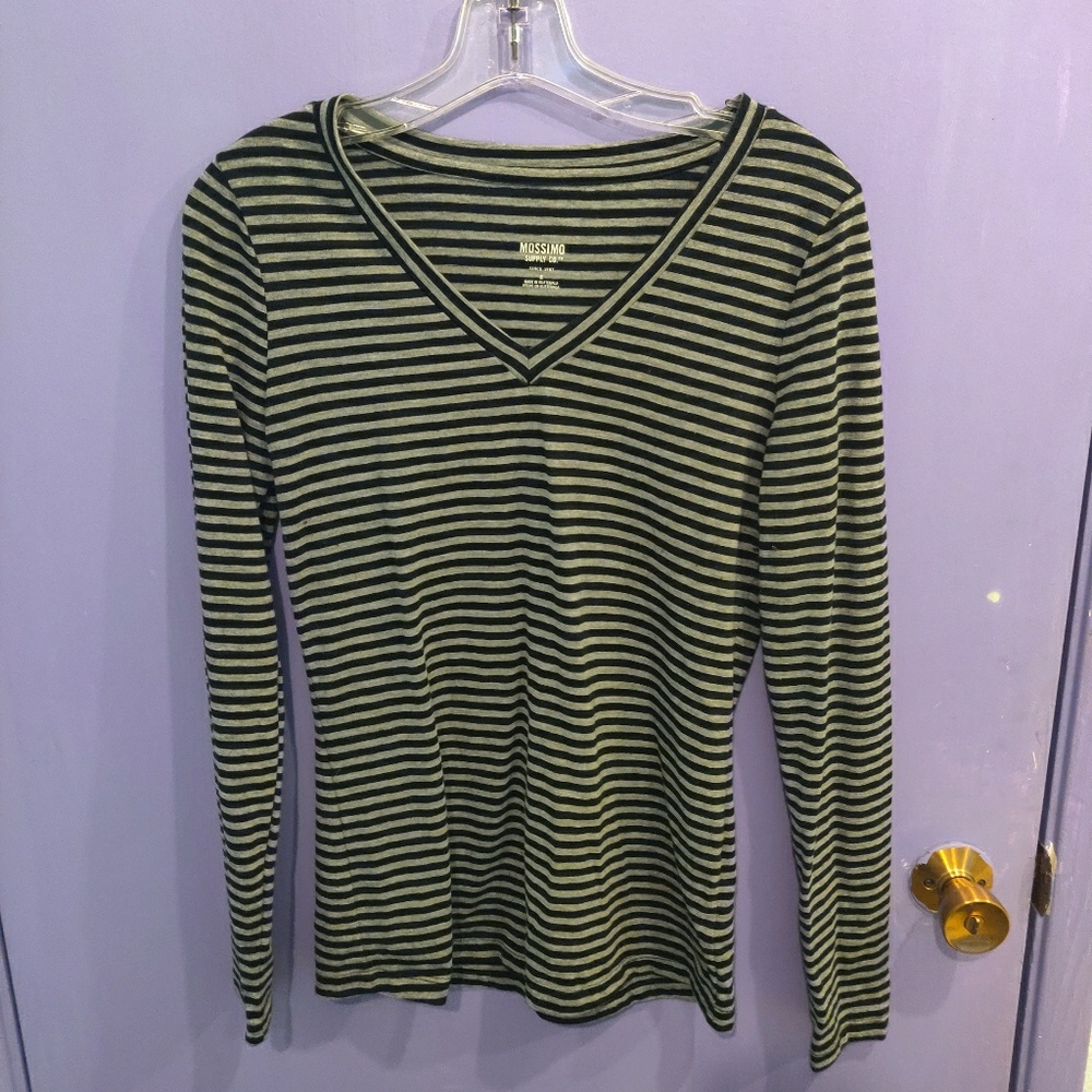 Mossimo Long Sleeve V Neck